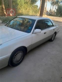 تۆیۆتا کراون